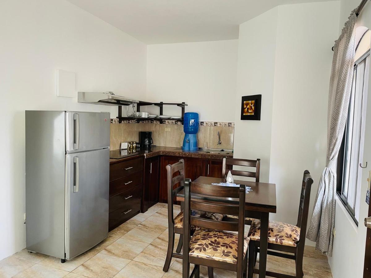 Apartahotel Casa Soleil Puerto Villamil Eksteriør bilde