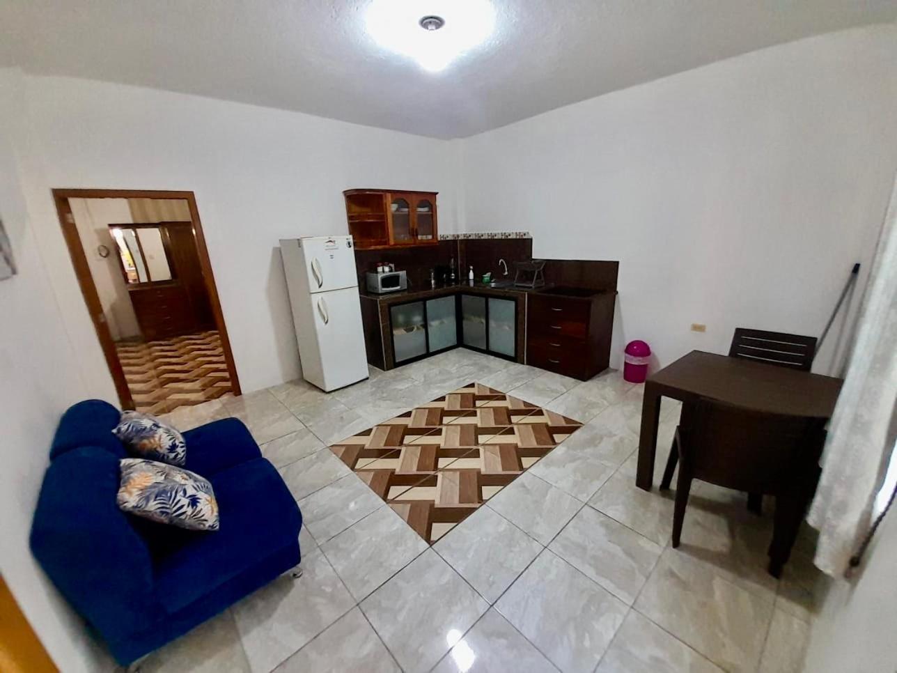 Apartahotel Casa Soleil Puerto Villamil Rom bilde
